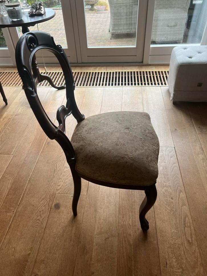 Vier originele Biedermeier stoelen, Antiek en Kunst, Antiek | Meubels | Stoelen en Banken, Ophalen of Verzenden