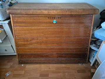 Vintage springkast turnen Schelde beschikbaar voor biedingen