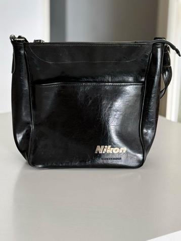 Vintage Nikon CrossBody Cameratas Jaren 80-90 beschikbaar voor biedingen