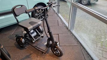 IVA TRAVELER 300 SCOOTMOBIEL/OPVOUWBAAR/ACCU UITNEEMBAAR beschikbaar voor biedingen