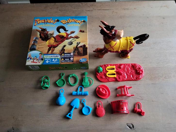 spel Ezeltje strekje - Buckaroo, Hobby en Vrije tijd, Gezelschapsspellen | Bordspellen, Zo goed als nieuw, Een of twee spelers