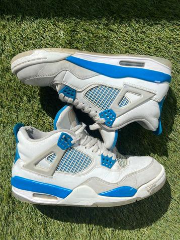 Jordan 4 military blue golf beschikbaar voor biedingen