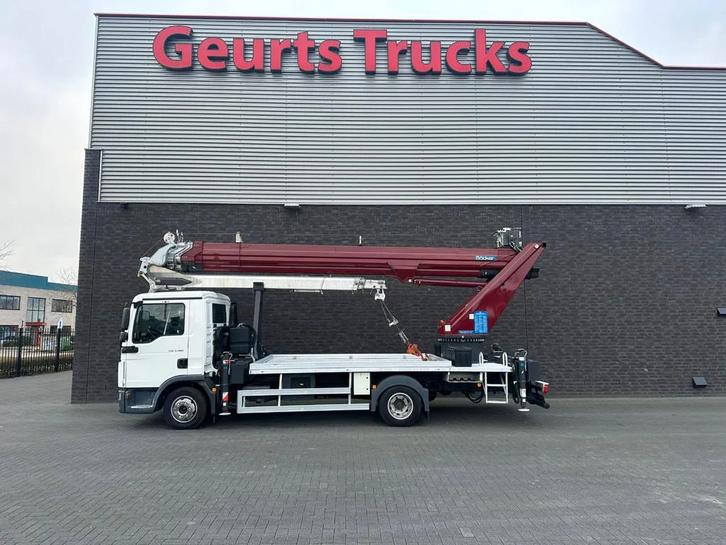 MAN TGL 7.180 4X2 BB BOCKER AK37/4000 + JIB MONTAGEKRAN/DACH, Auto's, Vrachtwagens, Bedrijf, Te koop, MAN, Diesel, Euro 6, Handgeschakeld