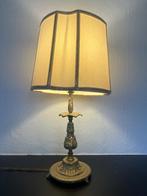 Vintage Victoriaanse messing tafellamp met stoffen lampenkap, Ophalen, Zo goed als nieuw, Metaal, 50 tot 75 cm
