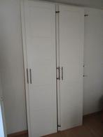 4x deuren Ikea Bergsbo met handgreep en scharnieren, Ophalen, Zo goed als nieuw