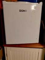 DOMO Minikoelkast - Ideaal voor studenten/camping, Witgoed en Apparatuur, Vriezers en Diepvrieskisten, Vrieskast, Gebruikt, Minder dan 85 cm