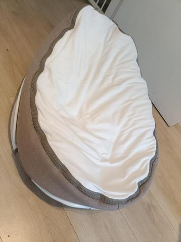 Doomoo Seat – comfortabele baby zitzak beschikbaar voor biedingen