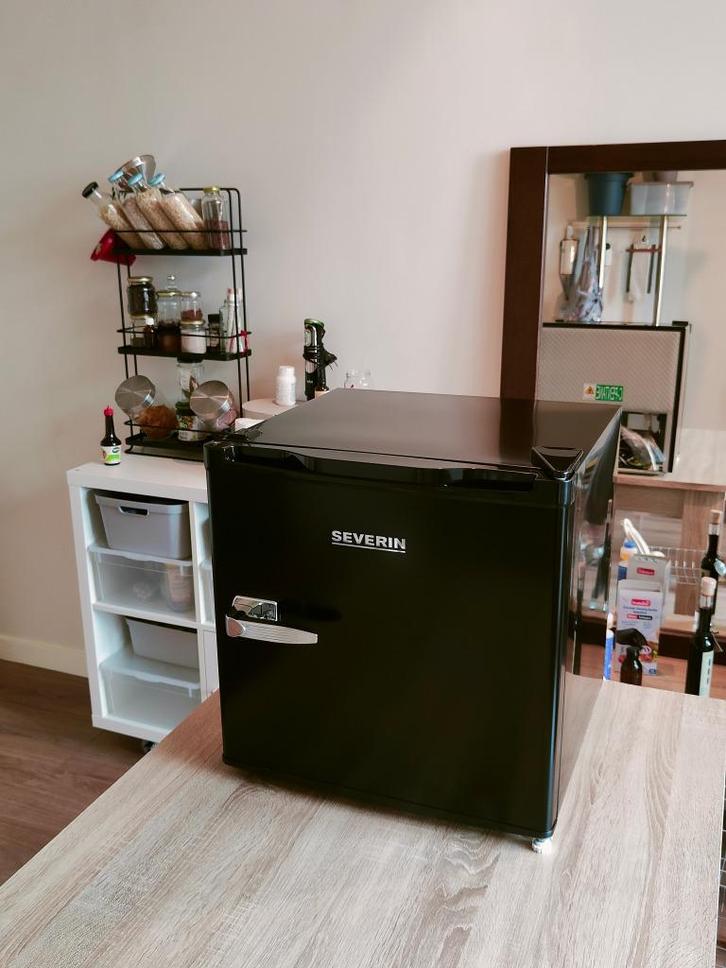 Severin Retro Mini Koel-/Vriesbox (GB 8880, zwart), Witgoed en Apparatuur, Koelkasten en IJskasten, Niet werkend, Met vriesvak