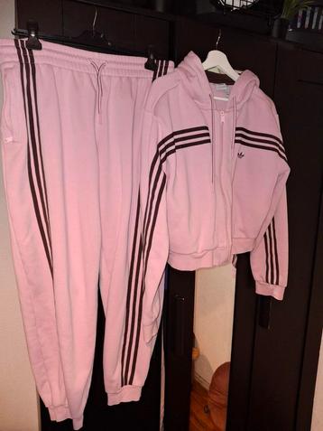 Adidas pak roze en bruin XL (46-48) beschikbaar voor biedingen