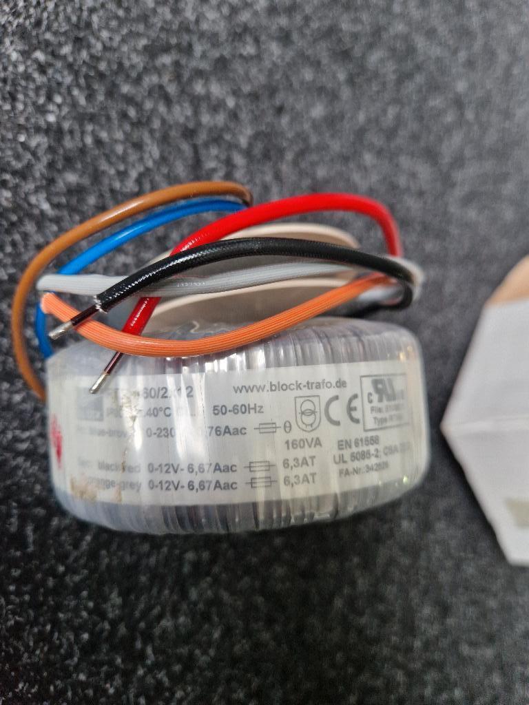 BLOCK RTE 160/2x12 Ringkerntransformator 160 VA 6.67 A, Hobby en Vrije tijd, Elektronica-componenten, Ophalen of Verzenden, Nieuw