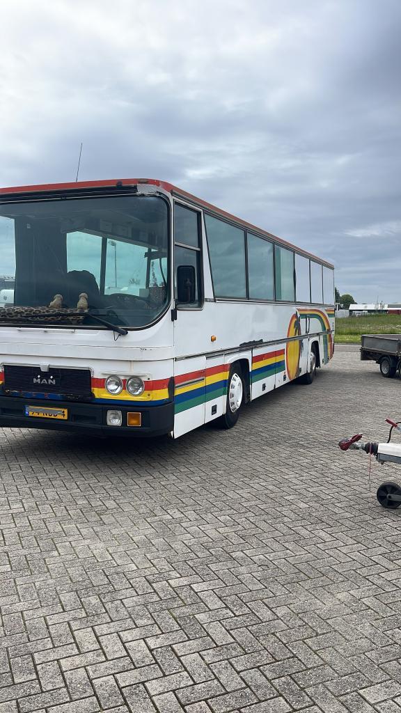 Te koop: Unieke Camperbus – Ingetimmerd Project met 6 Slaapp, Caravans en Kamperen, Campers, Particulier, tot en met 6, Integraal