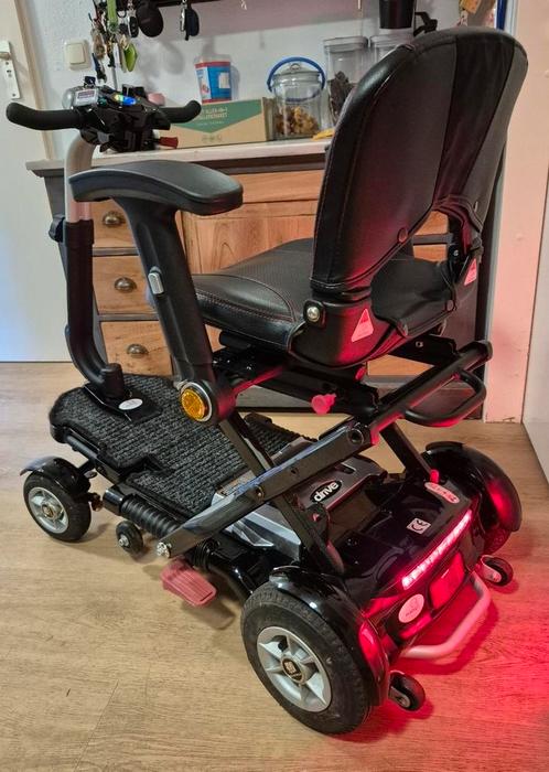 Brio S19FC Carbon - 4 Wiel Opvouwbare Scootmobiel, Diversen, Brommobielen en Scootmobielen, Zo goed als nieuw, Mango, 10 km/u of minder