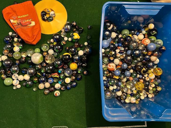 7 kilo knikkers met zak en pot, Kinderen en Baby's, Speelgoed | Buiten | Los speelgoed, Gebruikt, Ophalen of Verzenden