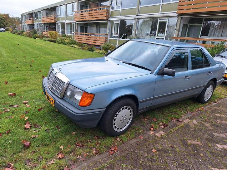 Mercedes W124 230E aut. bj'85 en/of een Peugeot/Fiat camper, Auto's, Oldtimers, Particulier, Benzine, Ophalen