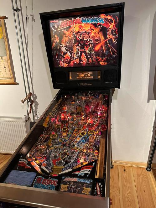 Williams Medieval Madness pinball 1998, Verzamelen, Automaten | Flipperkasten, Gebruikt, Williams, Ophalen