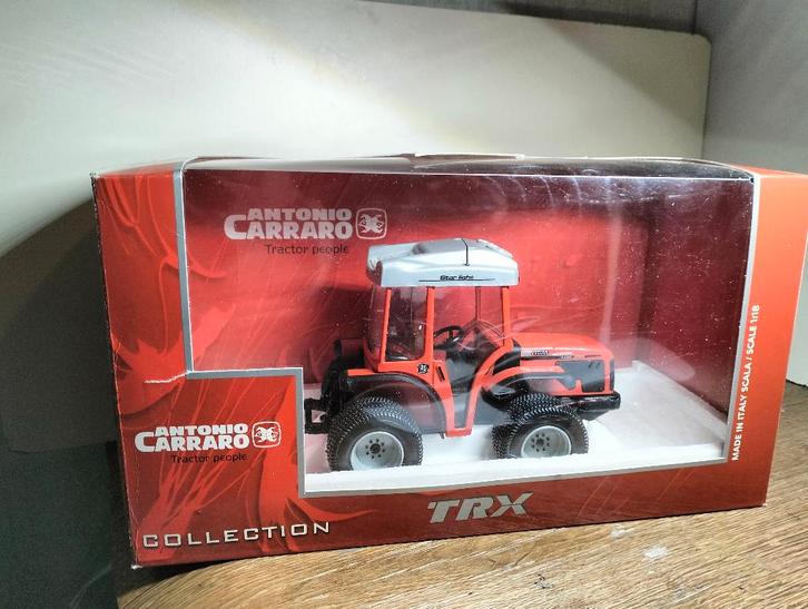 Te koop Tractor People Carraro TRX 9400 ., Hobby en Vrije tijd, Modelauto's | 1:18, Zo goed als nieuw, Overige typen, Overige merken