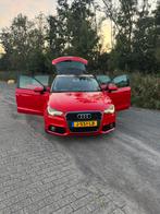 Audi A1 1.2 TFSI met unieke opties!, Auto's, Euro 5, A1, 4 cilinders, Leder en Stof