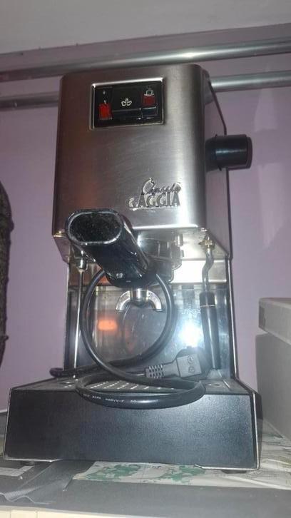 Classic Gaggia espressomachine( De Longi), Witgoed en Apparatuur, Koffiezetapparaten, Gebruikt, Gemalen koffie, Espresso apparaat
