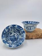 Twee miniatuur klapmutsen, Ophalen of Verzenden