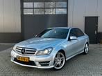 Mercedes-Benz C-Klasse C200 2011 Facelift | AMG-pakket, Automaat, Achterwielaandrijving, 1800 kg, Zwart