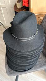 Nieuwe partij wollen vilt hoeden, Ophalen, Zo goed als nieuw