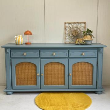 Gerestyled massief hout & rotan dressoir warmblauw ladekast beschikbaar voor biedingen
