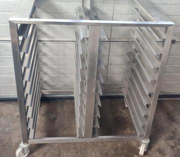 onderstel steamer , onderstel oven op wielen beschikbaar voor biedingen