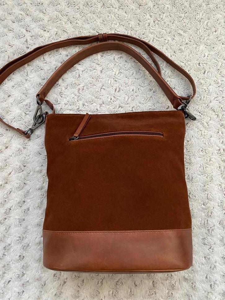 Stijlvolle bruin leren tas MARKBERG deens /danisch design, Sieraden, Tassen en Uiterlijk, Tassen | Damestassen, Zo goed als nieuw