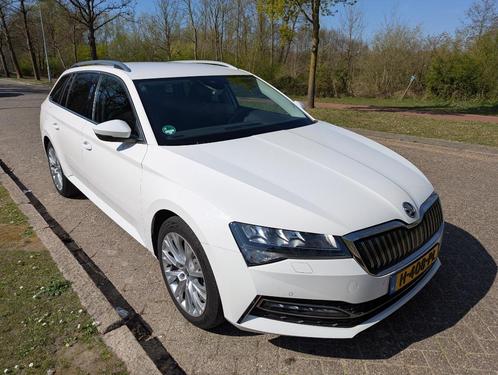 Skoda Superb Combi Bus Edi 1.4 TSI Phev 218pk Dsg-6 2020 Wit, Auto's, Skoda, Particulier, Superb, ABS, Achteruitrijcamera, Adaptive Cruise Control