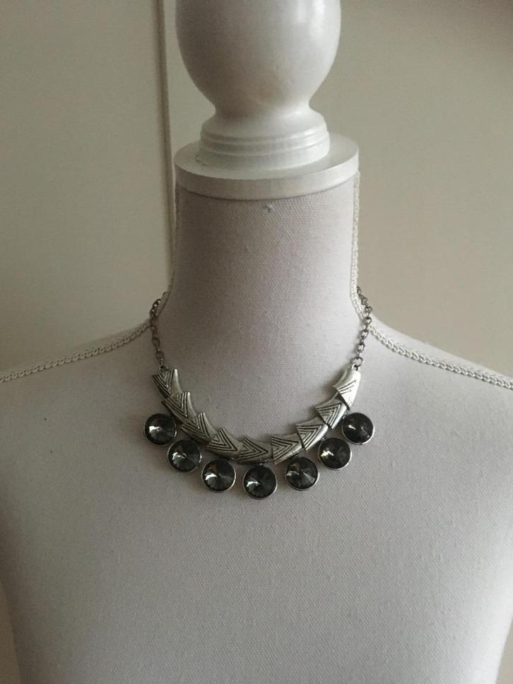 Antraciet grijze fonkelende stenen ketting, Sieraden, Tassen en Uiterlijk, Kettingen, Nieuw, Overige materialen, Zilver, Met hanger