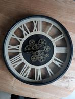 Klok met draaiende tandwielen ️, Ophalen of Verzenden, Zo goed als nieuw, Analoog, Wandklok