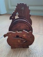 Bakje van oosters houtsnijwerk met 6 onderzetters, Ophalen of Verzenden, Glas of Kopje