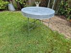 Buiten IJzeren bijzet tafel, Tuin en Terras, Tuintafels, Ophalen of Verzenden, Gebruikt, Rond, Metaal