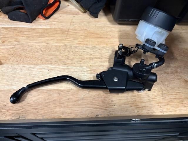 Motor remhandel+ hoofdremcylinder compleet BMW F800, Motoren, Onderdelen | BMW, Ophalen of Verzenden, Gebruikt