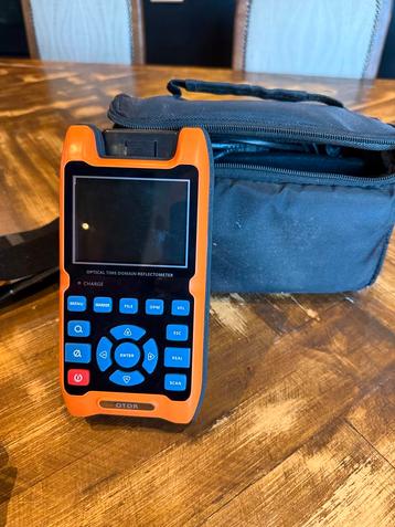 OTDR ZS1000-A Optische Reflectometer beschikbaar voor biedingen