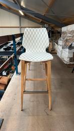 6 barkrukken metalmobil, Huis en Inrichting, Barkrukken, 2 krukken, Ophalen of Verzenden, Zo goed als nieuw, 60 tot 90 cm