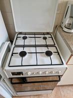Mooie goed werkende gasfornuis met oven, Witgoed en Apparatuur, Fornuizen, Ophalen, 4 kookzones, Zo goed als nieuw, Gas