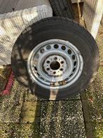 Mercedes Sprinter wielen met banden, Ophalen, 16 inch, 235 mm, All Season