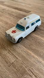 Matchbox Mercedes Benz ambulance, Gebruikt, Ophalen of Verzenden