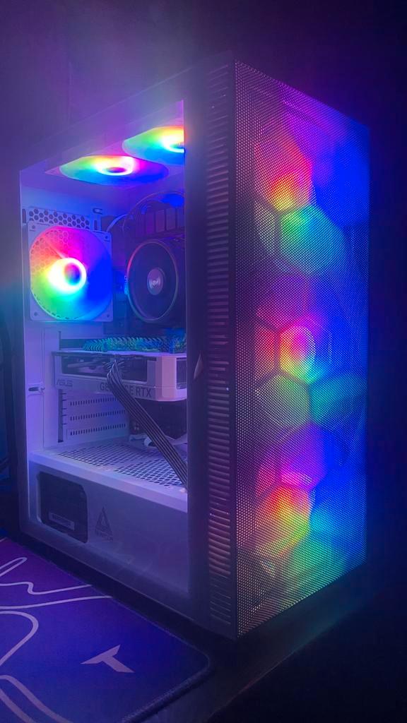 Perfecte Gaming PC!, Computers en Software, Desktop Pc's, Zo goed als nieuw, 4 Ghz of meer, SSD, 32 GB, Met videokaart, Gaming