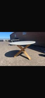 Ronde eettafel met spinpoot, Huis en Inrichting, Tafels | Eettafels, 100 tot 150 cm, Rond, Ophalen of Verzenden, Zo goed als nieuw