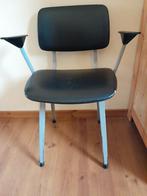 bureaustoel stoel , kleur zwart , gaat weg wegens verh, Huis en Inrichting, Stoelen, Ophalen, Gebruikt, Zwart, Eén
