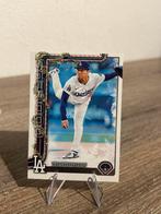 Yoshinobu Yamamoto 2024-25 Topps Holiday Baseball #H159, Hobby en Vrije tijd, Verzamelkaartspellen | Overige, Ophalen of Verzenden