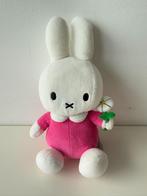 Knuffel konijn Nijntje roze met bloem 25 cm / Dick Bruna, Ophalen of Verzenden, Zo goed als nieuw, Konijn