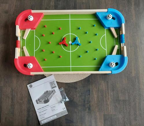 Mooi houten flipper tafelvoetbalspel met boekje Playtive, Kinderen en Baby's, Speelgoed | Speeltafels, Zo goed als nieuw, Ophalen of Verzenden