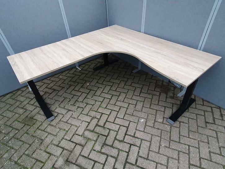 Nieuwe elektrisch zit-sta hoekbureau ( haaks of ronde hoek ), Huis en Inrichting, Bureaus, Nieuw, Stabureau, Elektrisch, In hoogte verstelbaar