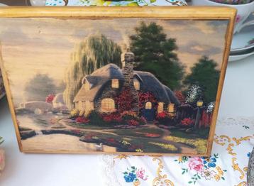 Houten paneeltje Engelse Cottage beschikbaar voor biedingen