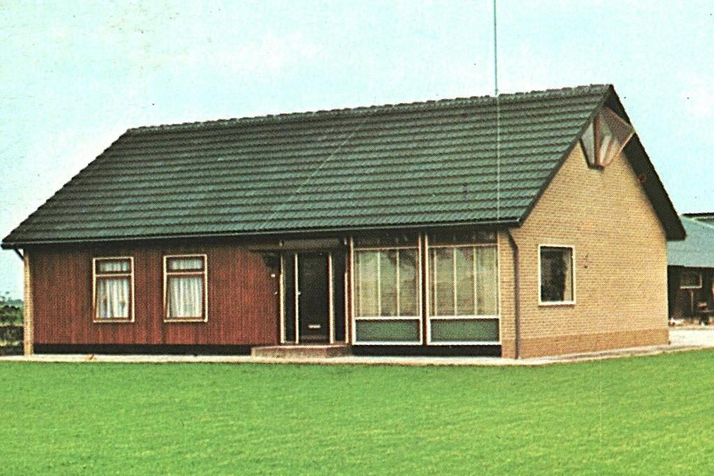 40039	Locatie onbekend	1977 Boerderij	Cebeco	 Gelopen met, Ophalen of Verzenden, 1960 tot 1980, Gelopen, Noord-Brabant