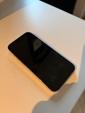 iPhone 15 Pro 128GB - 87% Batterij beschikbaar voor biedingen