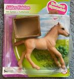 Schleich Camargue Veulen Met Accessoires ~ Horse Club 82924, Verzamelen, Ophalen of Verzenden, Zo goed als nieuw, Paard, Beeldje of Figuurtje